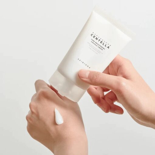 Kem dưỡng Skin1004 Madagascar Centella Tone Brightening Capsule Cream